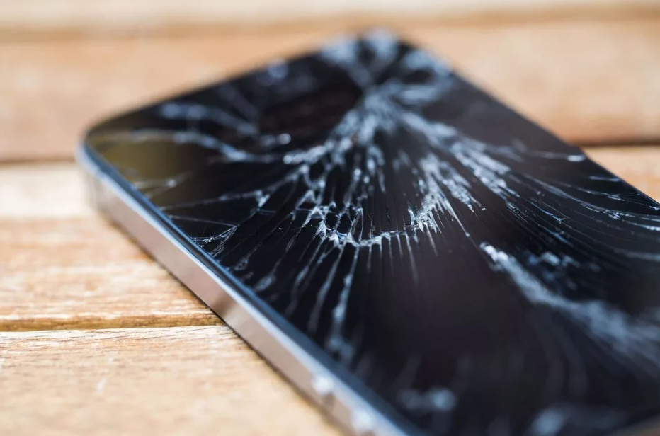 Разбитый экран смартфона — не приговор для современного гаджета